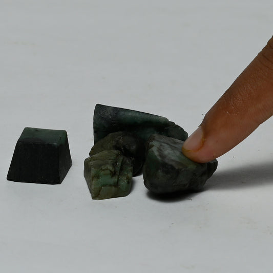 Real Emerald Crystal Raw Stone