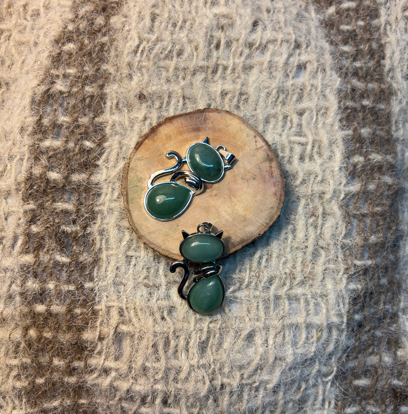 Green Aventurine crystal cat necklace for prosperity, confidence, and success