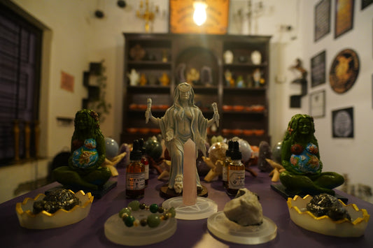 Hekate Statues