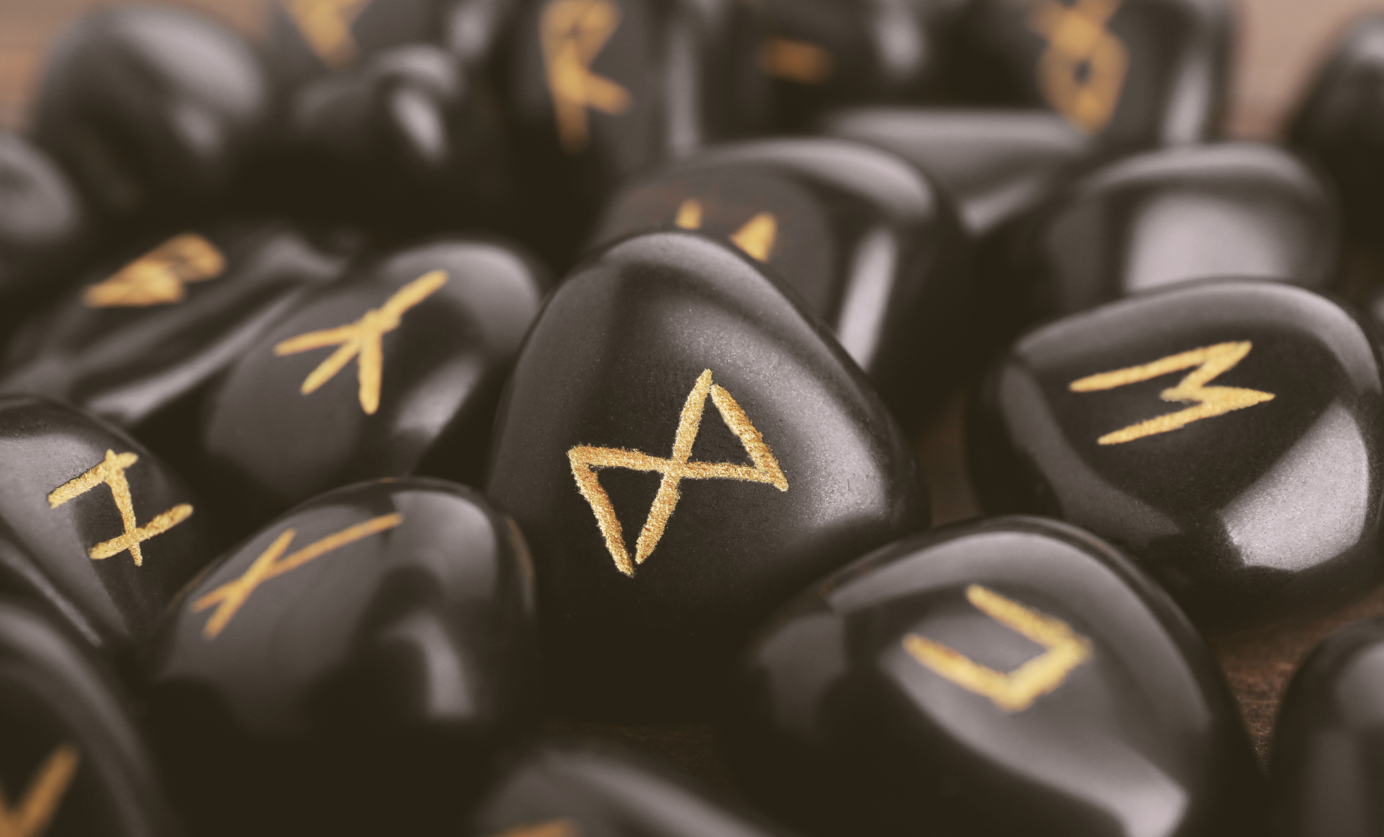 Runes – Witch Way Out IN