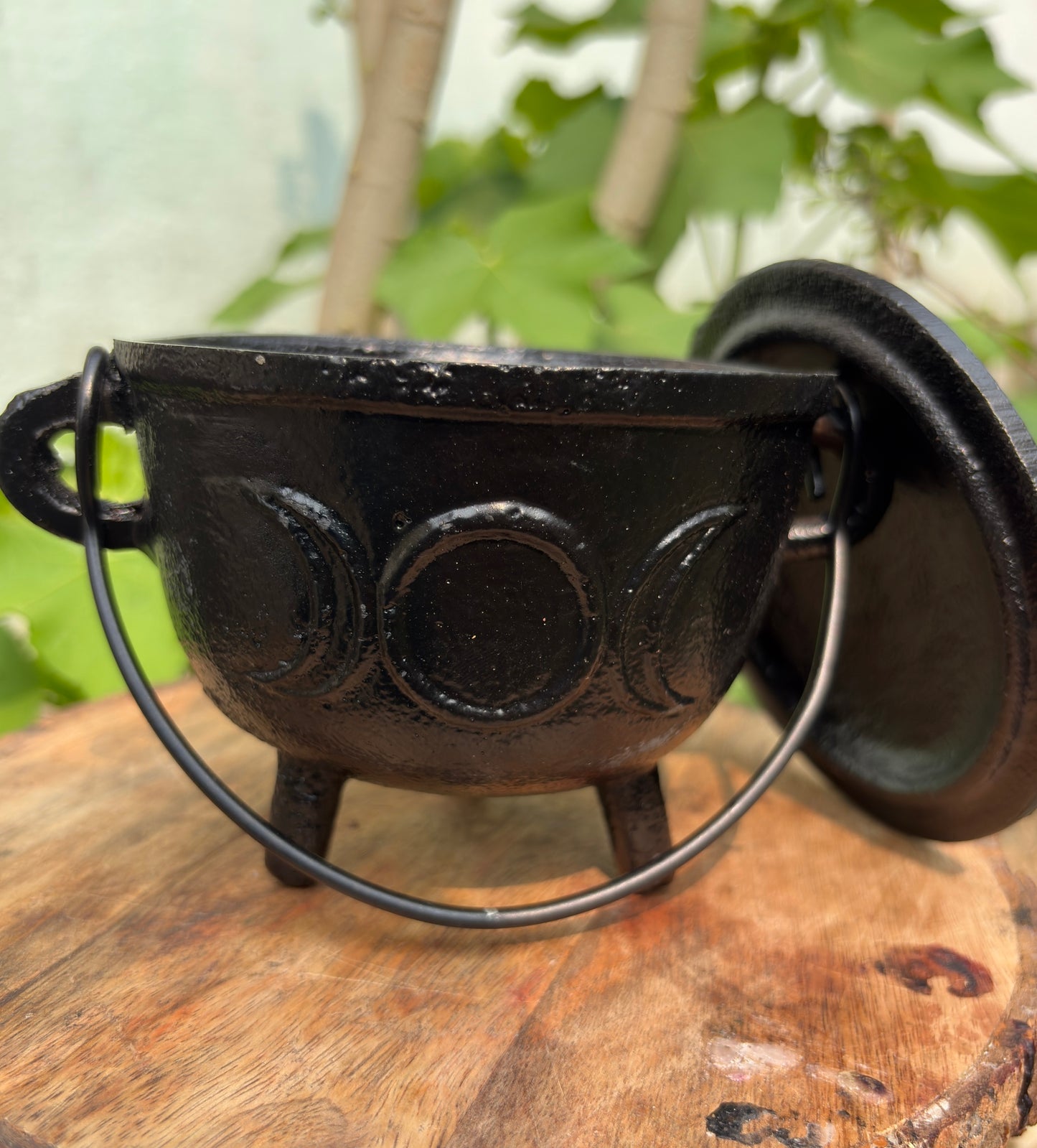 Cast Iron Triple Moon Cauldron