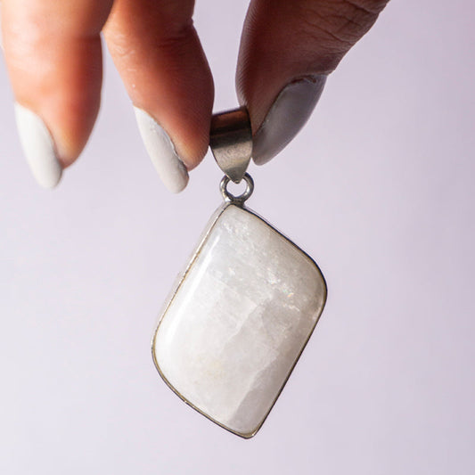 Rainbow Moonstone Crystal And Stone Necklace Pendant Jewellery