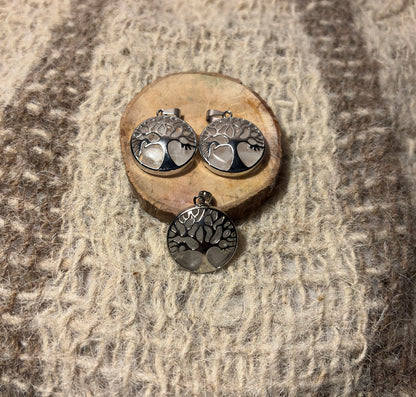 Tree of Life Clear Quartz Crystal Pendant for healing, clarity, chakra balancing, and spiritual growth