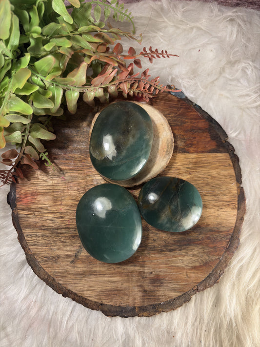 Green Jade palm stone crystal